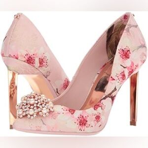 Ted Baker London Peetch Pink Blossom Floral Brooch Embellished Stilleto US 8.5
